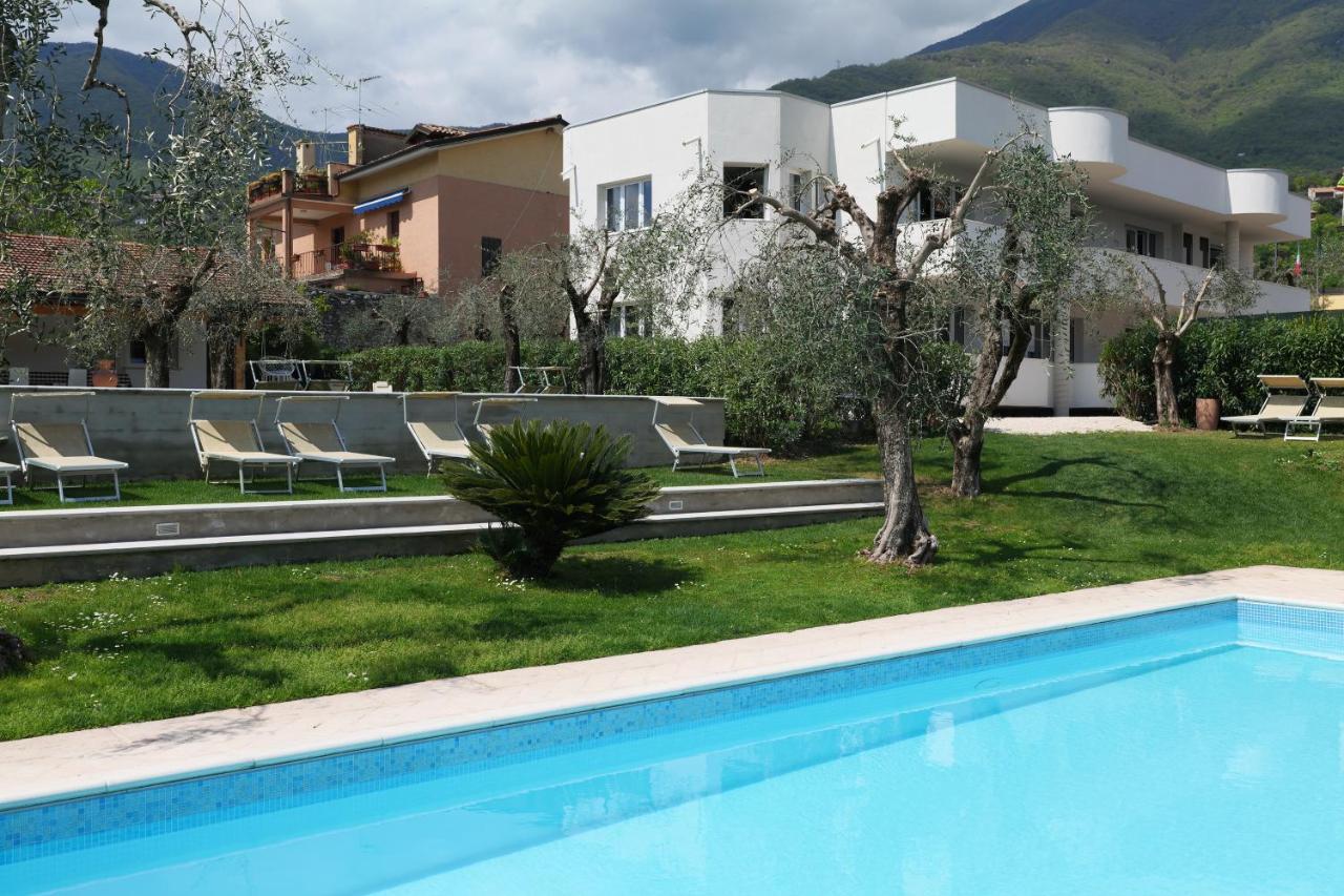 Borgo Degli Ulivi Residence Di Olympic Garda Lake Toscolano-Maderno Exterior foto